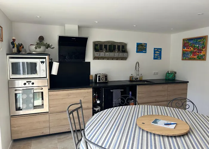 Dbarka7 فندق مبيت وإفطار سُت